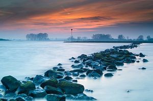 Sonnenuntergang über dem Rhein