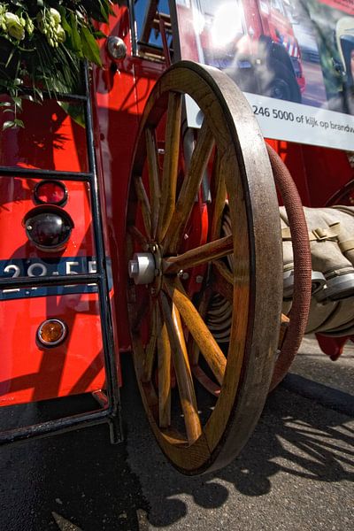 Oldtimer,Dodge,Brandweerwagen,bloemen corso,brandweer,bloem,bloemen by foto-fantasie foto-fantasie