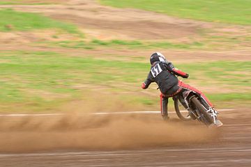 dust line by Johann Pavelka