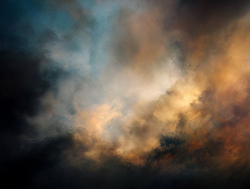 Ciel orageux aux nuances de bleu et d'or