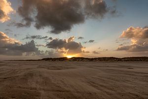 Sonnenaufgang am Strand von Judith Linders