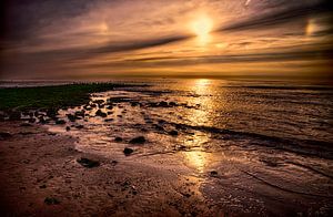 Zonsondergang aan zee van Egon Zitter