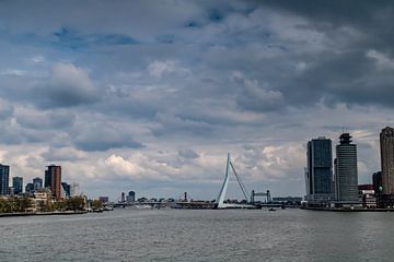 ROTTERDAM : Skyline Rotterdam van Paul Veen