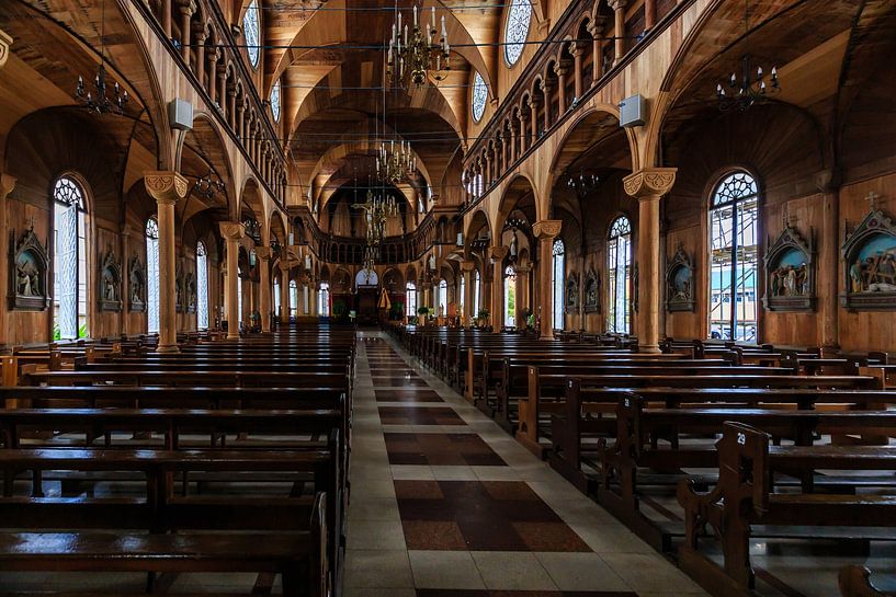 Das Innere der Kathedrale von Paramaribo von René Holtslag