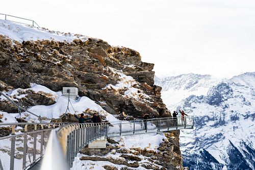 Passerelle sur une montagne en Suisse