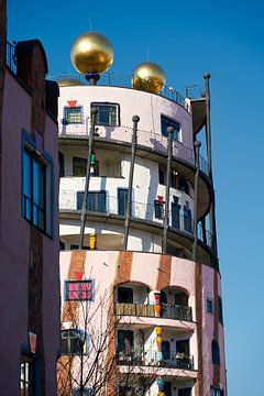 Detail vom Hundertwasserhaus in Magdeburg