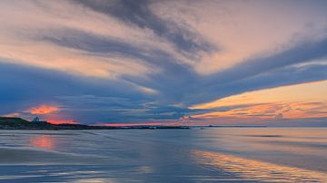 Sonnenuntergang am Strand von Bamburgh