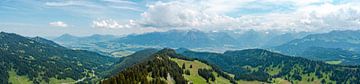 Panoramablick über das Oberallgäu auf den Grünten, Oberstdorf und die Allgäuer Alpen