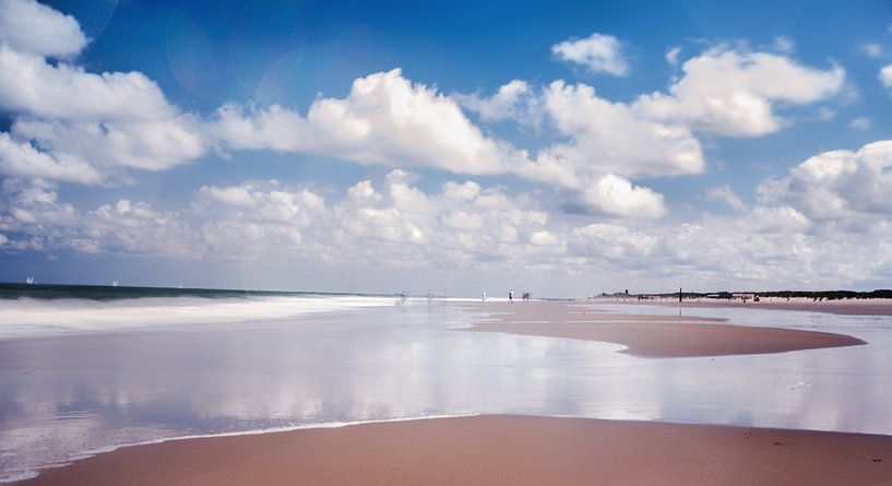 Mirrow beach by natascha verbij
