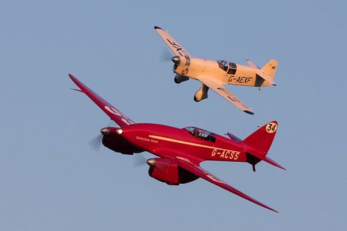 Formation d'avions de course d'avant-guerre