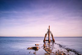 Paal Zeeland on Lake Grevelingen by Ineke Nientied