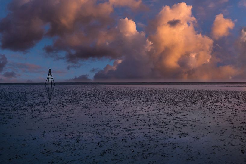 Strukturen im ausgetrockneten Wattenmeer von peterheinspictures