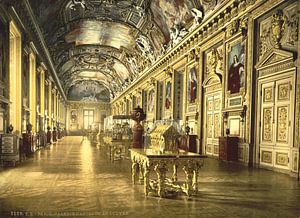 Le Louvre, une galerie du Louvre, Paris sur Vintage Afbeeldingen