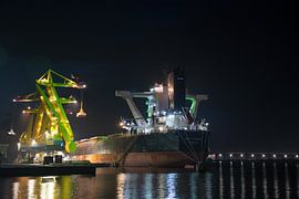The night in the port of Amsterdam by scheepskijkerhavenfotografie