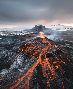 De ontwakende natuurkracht van IJsland van fernlichtsicht