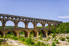 Le célèbre aqueduc du Pont du Gard, dans le Gard, en France.