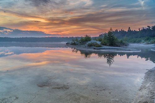 Zonsopgang bij het Gasselterveld, Drente (Hondsrug)