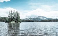 Canadees landschap van meer en bergen van Hege Knaven-van Dijke thumbnail