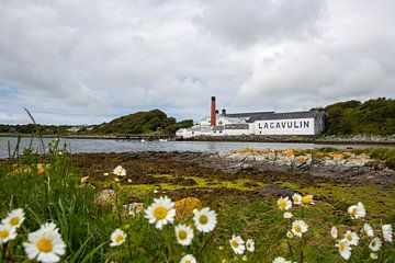 The Lagavulin Distillery is a sanctuary for whisky enthusiasts by Thijs Schouten