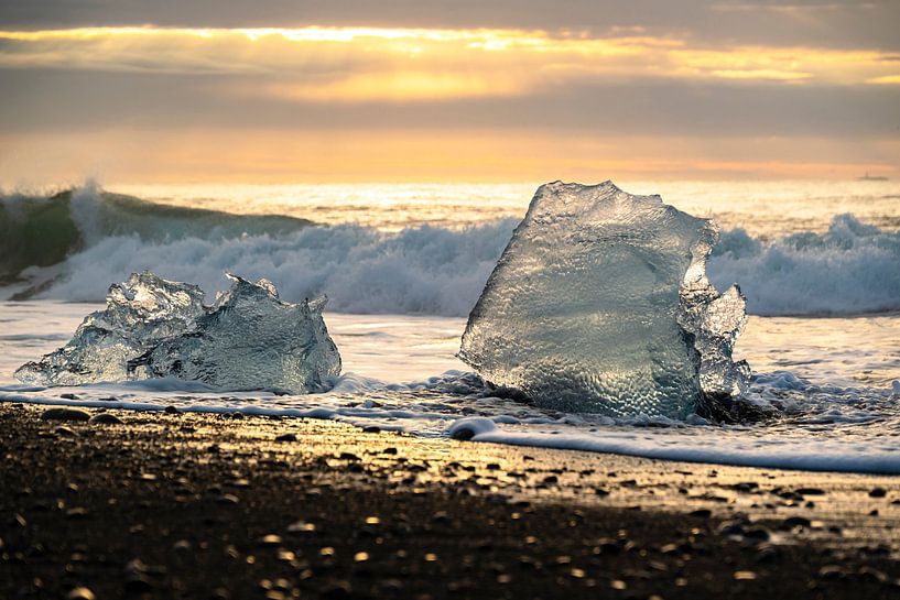 Petits icebergs dans la lumière du soleil, Islande par ViaMapia
