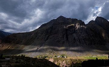 Mijnwerkersdorp in de Andes, Chili van Sjoerd van der Hucht