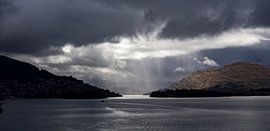 Regen over Wakatipu Meer van WvH