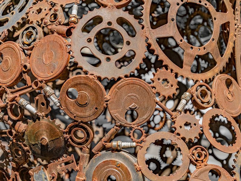 Gros plan sur une sculpture rouillée par Achim Prill