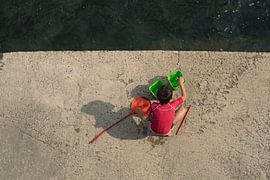Spelend kind aan de Middellandse Zee sur Alida Stuut