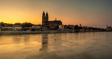 Magdeburg Skyline im Sonnenuntergang