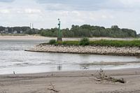 Along the Waal