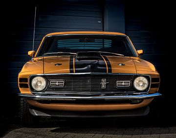 Ford Mustang in Orange von marco de Jonge