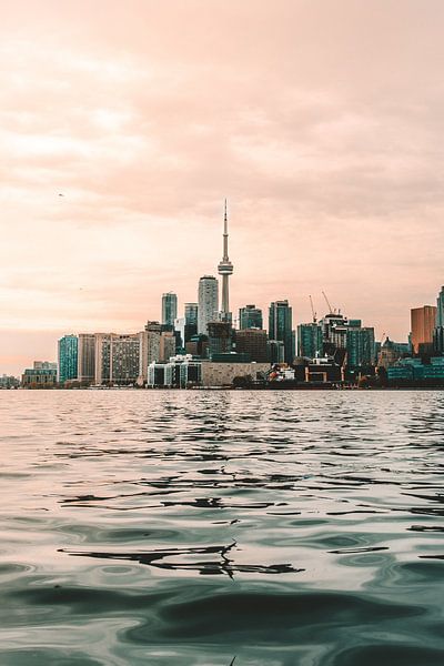 Toronto by Hello Pompoyo