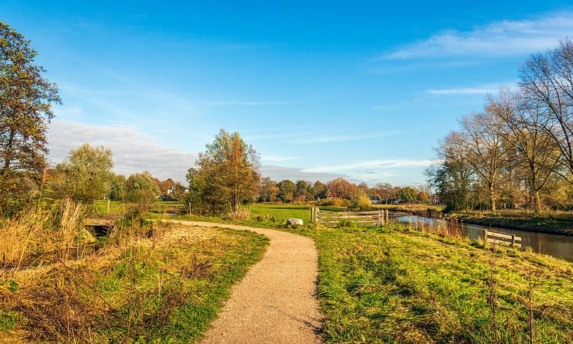 Schilderachtig Nederlands landschap in het najaar van Ruud Morijn