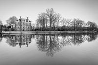 Water reflection of country seat Vechtoever