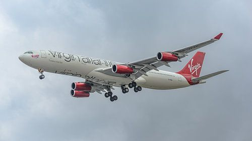 Virgin Atlantic Airbus A340-300 passagiersvliegtuig.