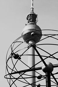 World Clock Fernsehturm Berlin Foto von Falko Follert