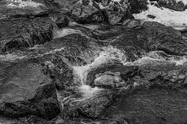 Mountain stream Alps by Bart Tummers Fotografie