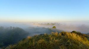 Mysteriöse Aussichten vom höchsten Berg von Remco Van Daalen