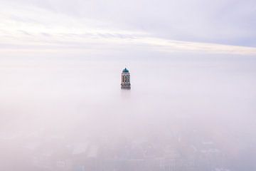 Zwolle in the mist van Thomas Bartelds