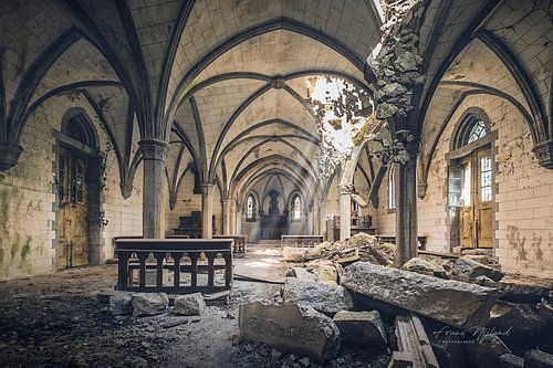 The dilapidated chapel