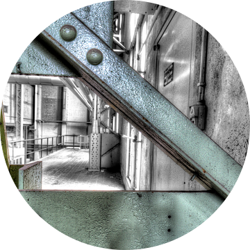 Staal constructie doorkijkje in de Dongecentrale Geertruidenberg voormalige elektriciteitscentrale l van noeky1980 photography