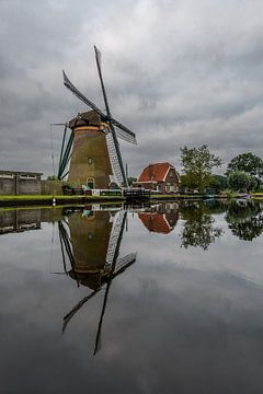 Le moulin de Zwanburger dans le Kagerplassen à Warmond (0112). sur Reezyard