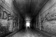 Donkere tunnel van Mark Bolijn thumbnail