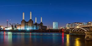 Better days - Battersea Power Station | Londen von Rob de Voogd / zzapback
