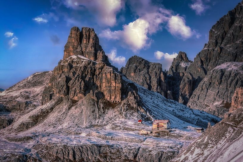 Drei Zinnenhutte I Tre Cime di Lavaredo van Mario Calma