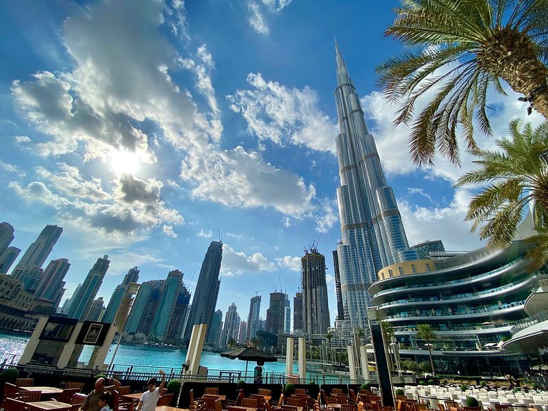 Dubai by Hello Pompoyo