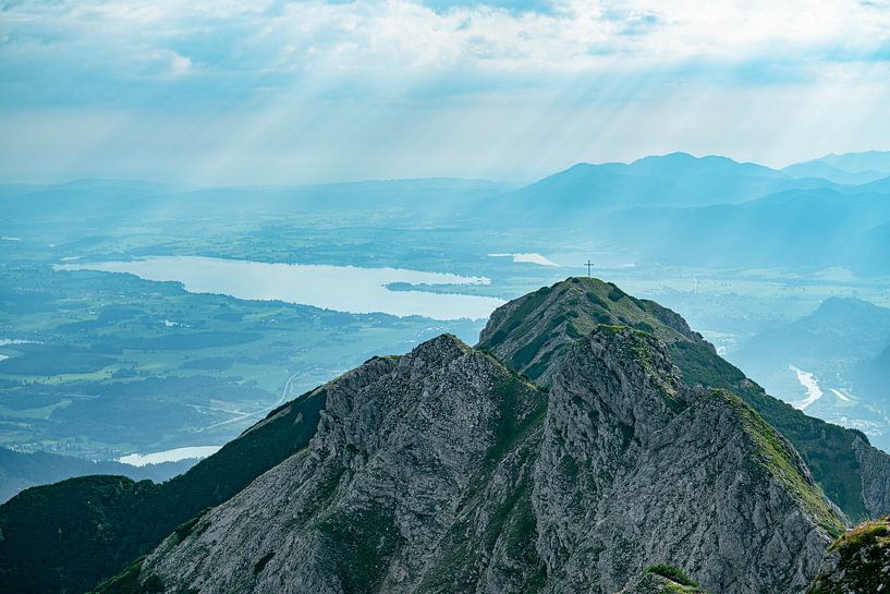 Summit cross with the Ostallgäu and the Forggensee in the background by Leo Schindzielorz