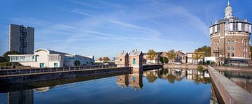 Panorama van watertoren en filtergebouw de Esch in Rotterdam van Peter de Kievith Fotografie