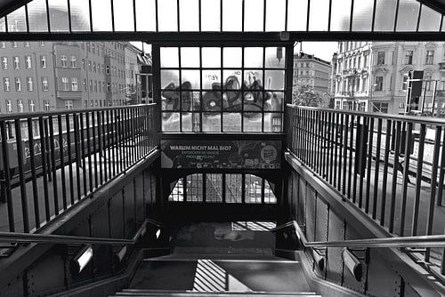 Sonderzug nach Pankow - Linie U2 - schwarzweiß 