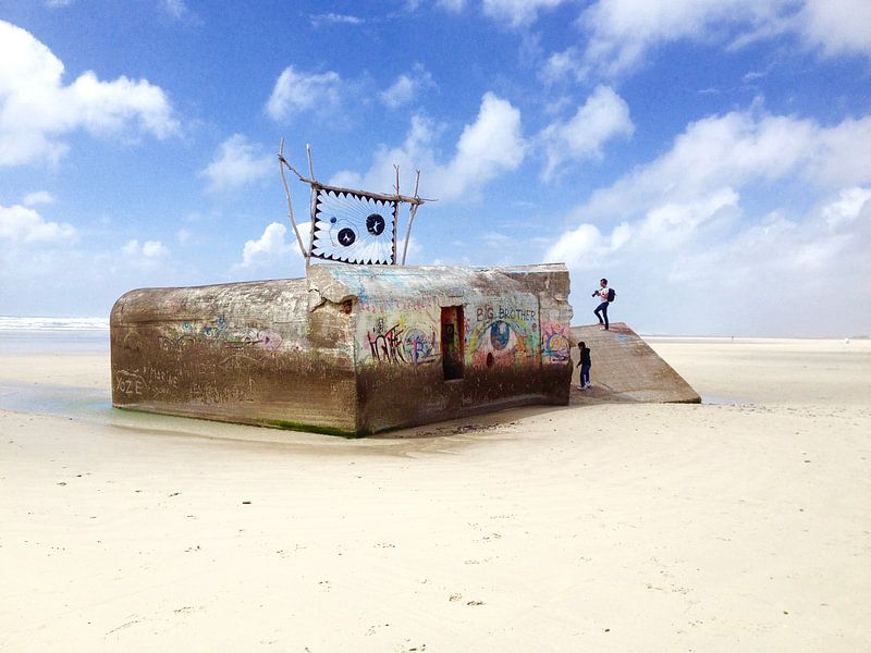 Bunker am Strand von Hans van Ewijk